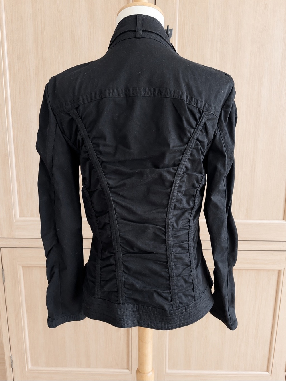 MNG By Mango Black Women’s Ruched Zip-Front Jacket Size Small NWOT - Picture 4 of 11